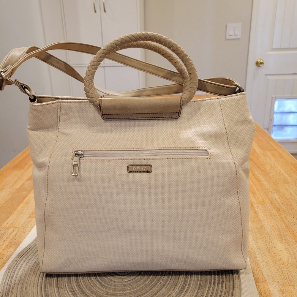 💮NWT~ RELIC TOTE BAG - Picture 2 of 8
